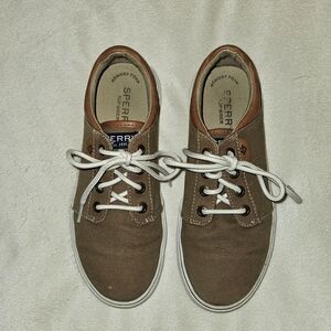 Boys, or unisex, Sperry Top-Siders, size 3